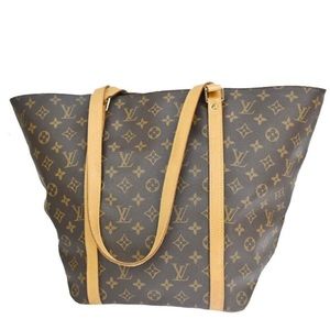💯Authentic Louis Vuitton Monogram Logo Shoulder Handbag. Excellent Condition💕